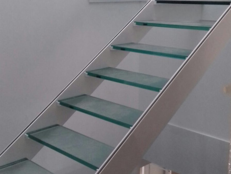 Escalones de cristal homologado.11